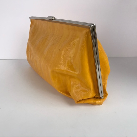 Yellow clutch with frame - Picture 6 of 6